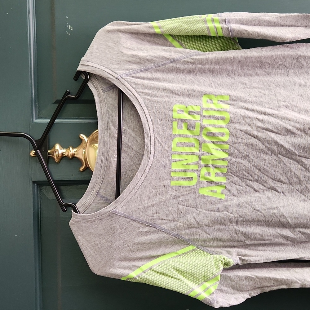 Under Armour long sleeve tee